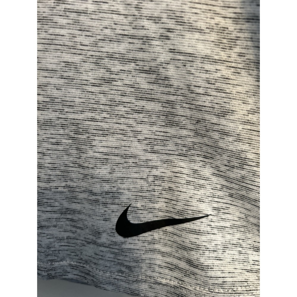 Nike Shirt Womens XL Short Sleeve Crew Neck Grey Dri-Fit Lightweight Workout - Picture 3 of 9